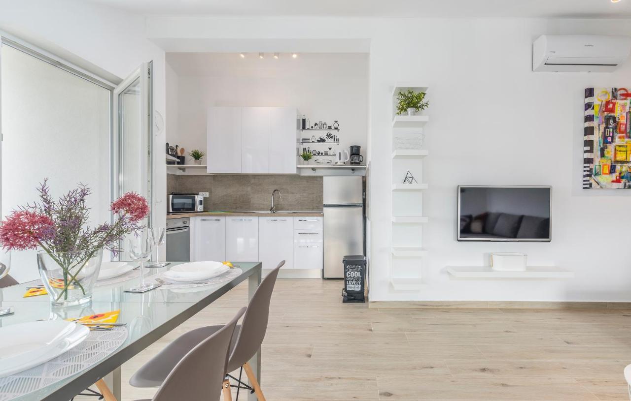 Apartment Serena, Sea View, Peroj Eksteriør bilde